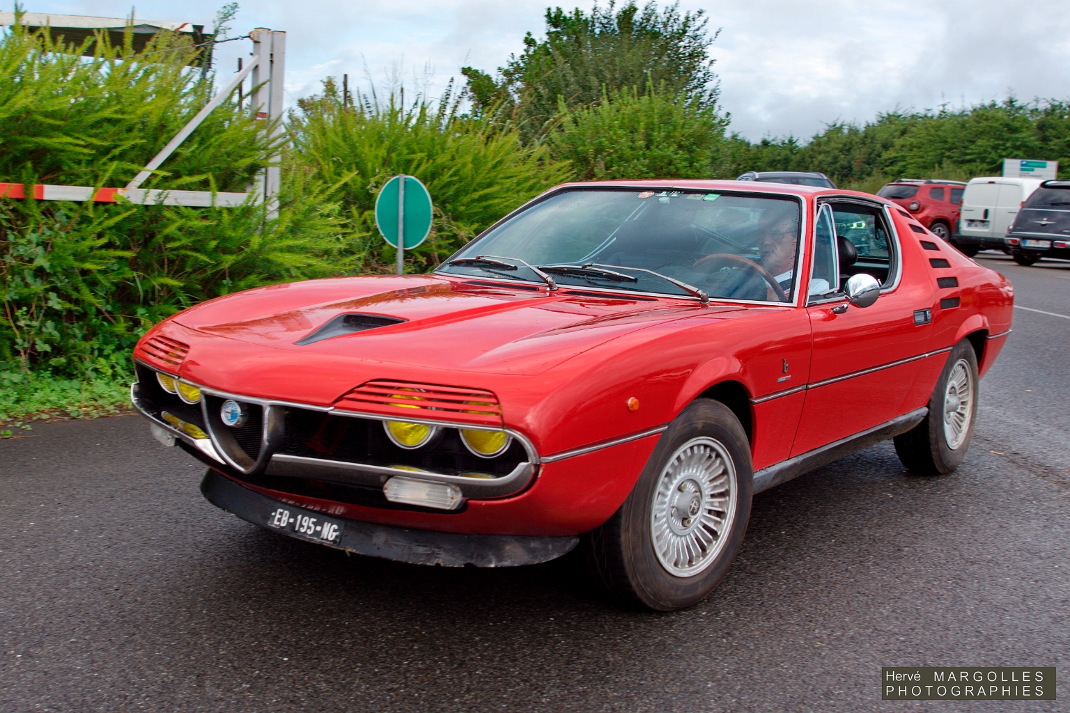 Alfa Romeo Montreal.jpg
